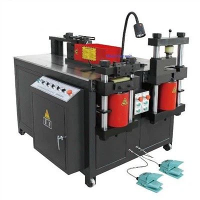 Machine de traitement de cuivre de barre omnibus CNC